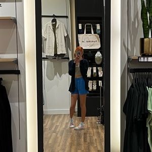 Meet your Posher, Moon